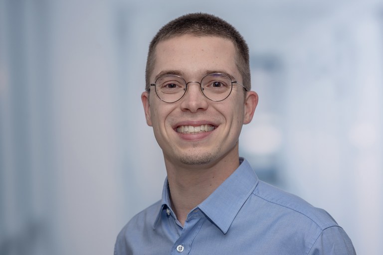 Philmon König, B.A.